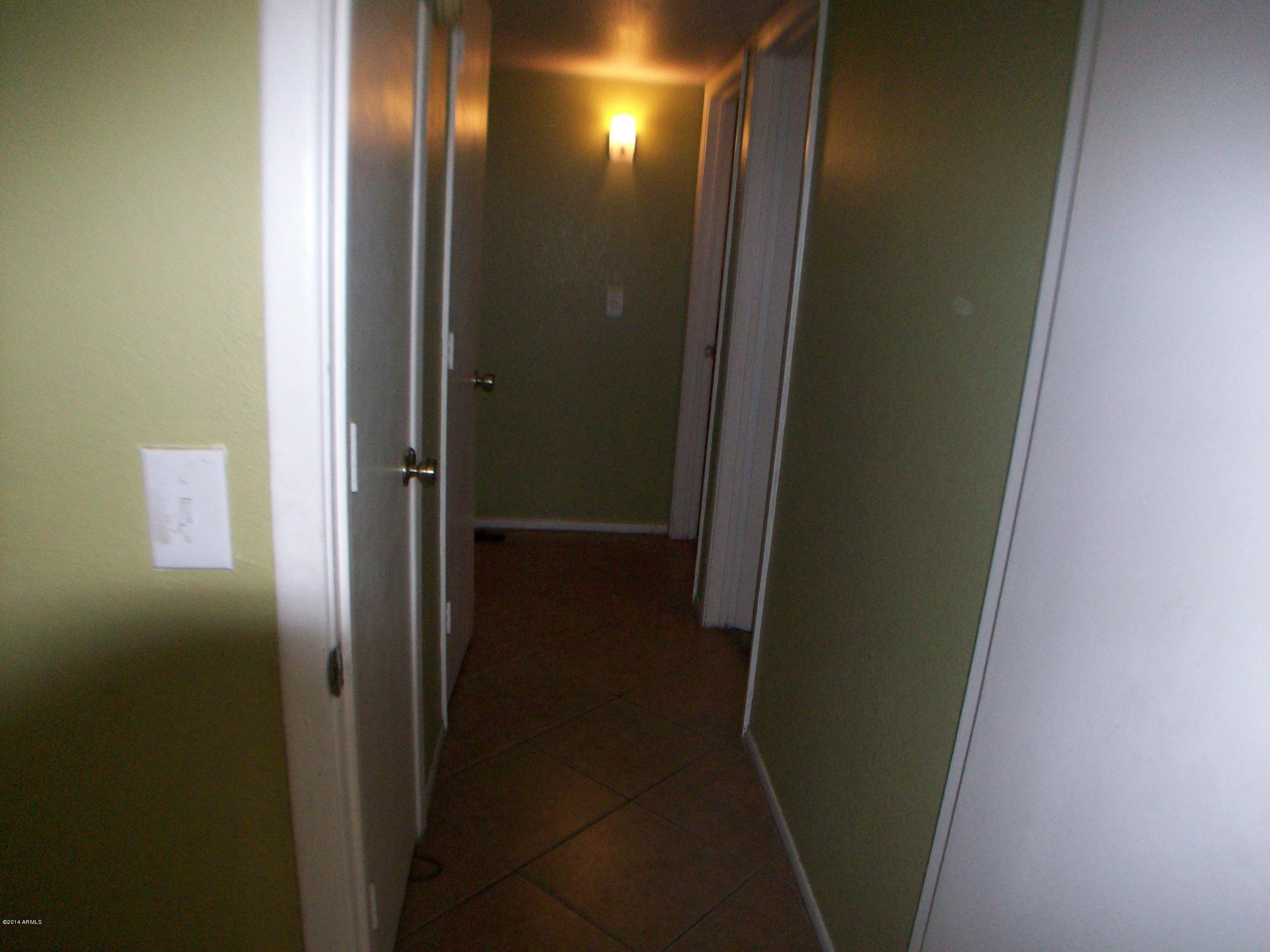 1438 East Carter Road Phoenix, AZ 85042 - Photo 20 of 26 040