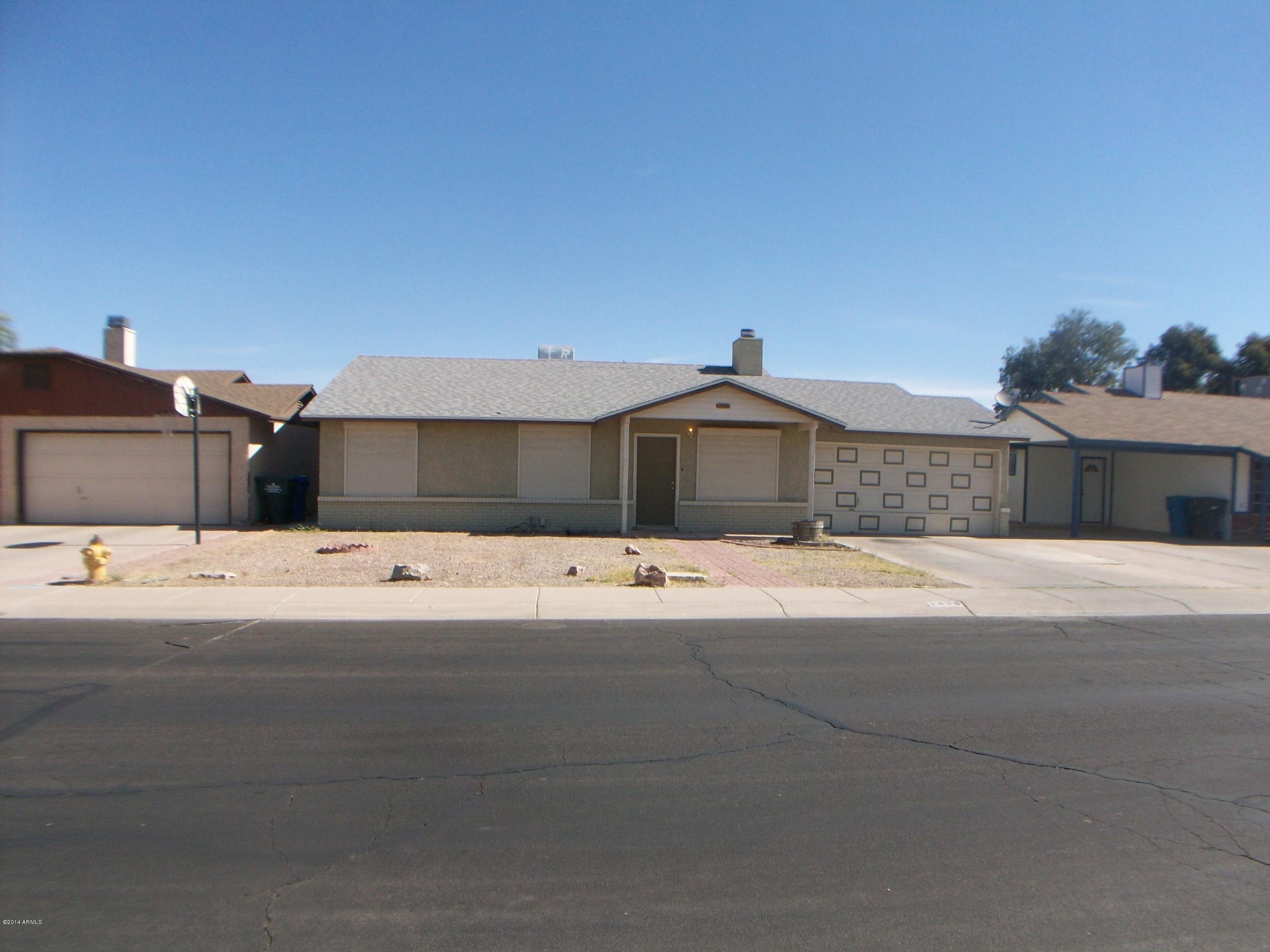 1438 East Carter Road Phoenix, AZ 85042 - Photo 2 of 26 026