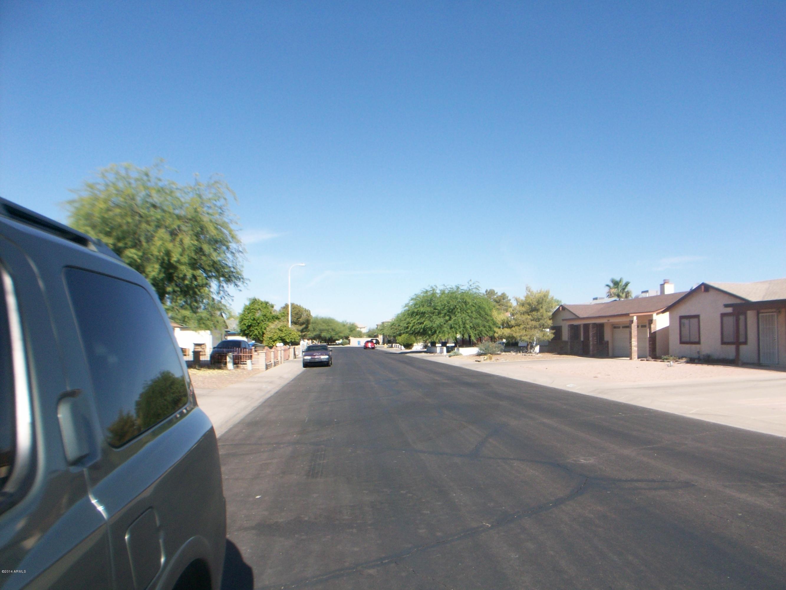 1438 East Carter Road Phoenix, AZ 85042 - Photo 7 of 26 020