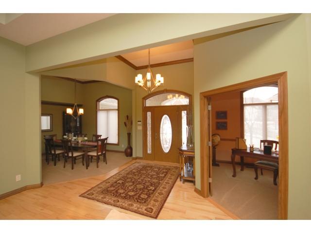 7702 Spring Ridge Drive Indianapolis, IN 46278 - Photo 2 of 12 Gallery Image 2