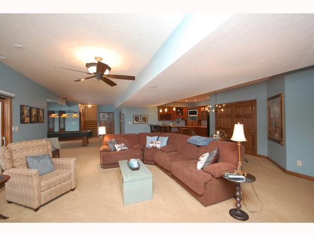 7702 Spring Ridge Drive Indianapolis, IN 46278 - Photo 9 of 12 Gallery Image 9