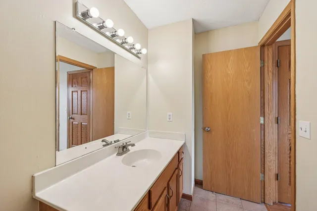 $375,000 | 11763 North Meadow Curve, Lindstrom, MN 55045