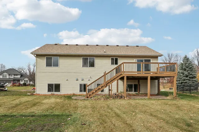 $375,000 | 11763 North Meadow Curve, Lindstrom, MN 55045