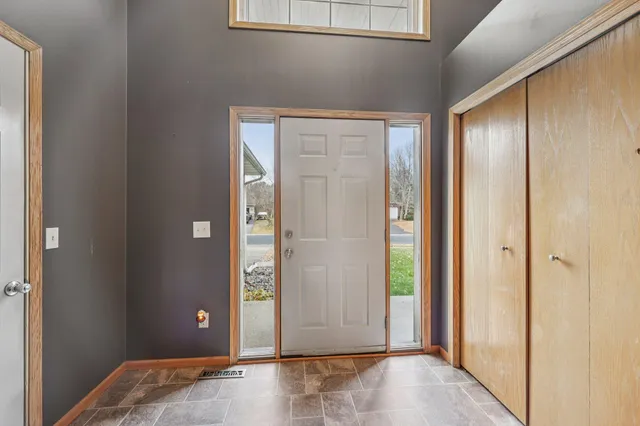 $375,000 | 11763 North Meadow Curve, Lindstrom, MN 55045