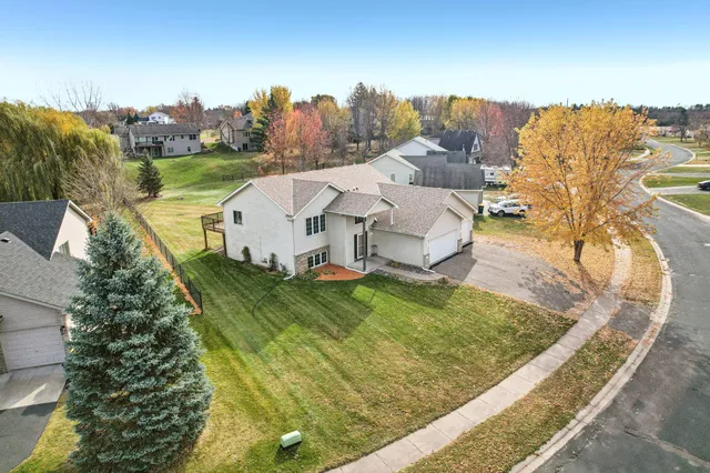 $375,000 | 11763 North Meadow Curve, Lindstrom, MN 55045