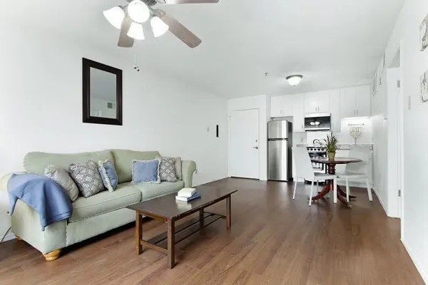 $899 | 3305 Dilido Road, Unit 1104, Dallas, TX 75228