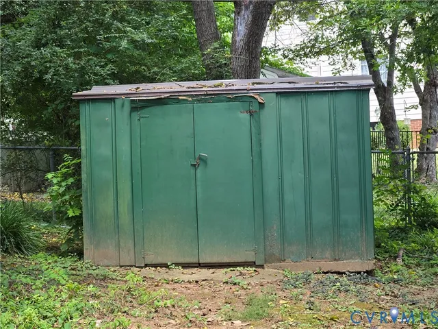 a brick house with a outdoor space