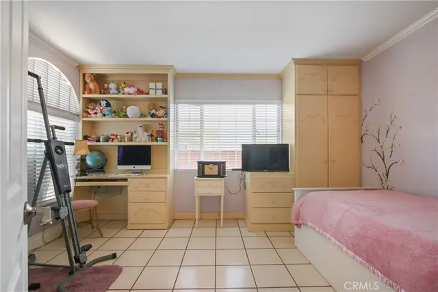 $1,199,900 | 3950 East De Ora Way, Long Beach, CA 90815