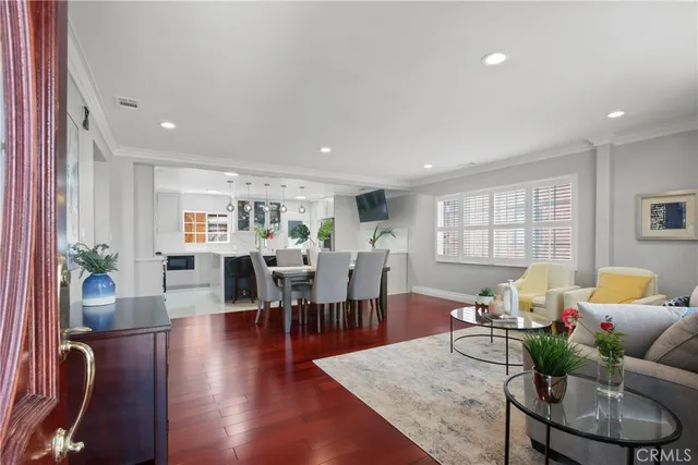 $1,199,900 | 3950 East De Ora Way, Long Beach, CA 90815