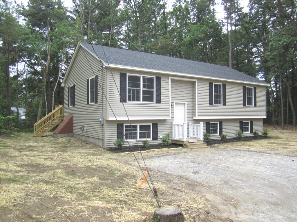 25 Moose Club Park Road Goffstown, NH 03045 - Photo 1 of 27 Gallery Image 1