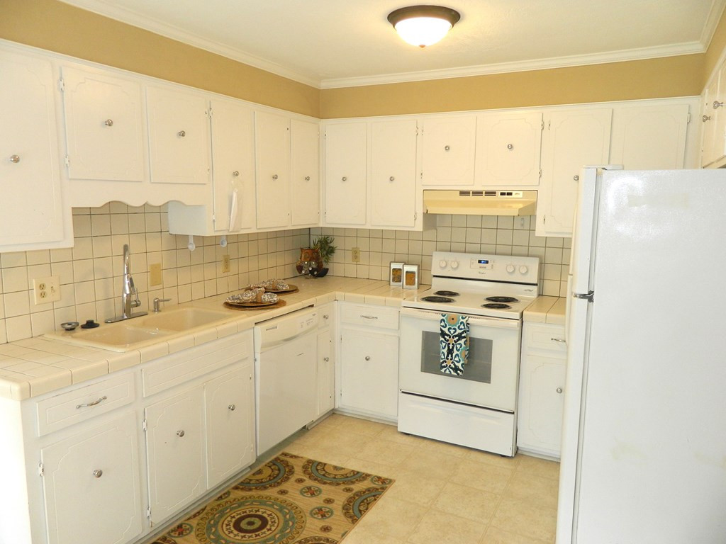 425 Bristol Road Martinez, GA 30907 - Photo 12 of 25