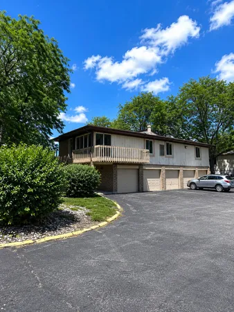 $269,000 | 15713 Orlan Brook Drive, Unit 100, Orland Park, IL 60462