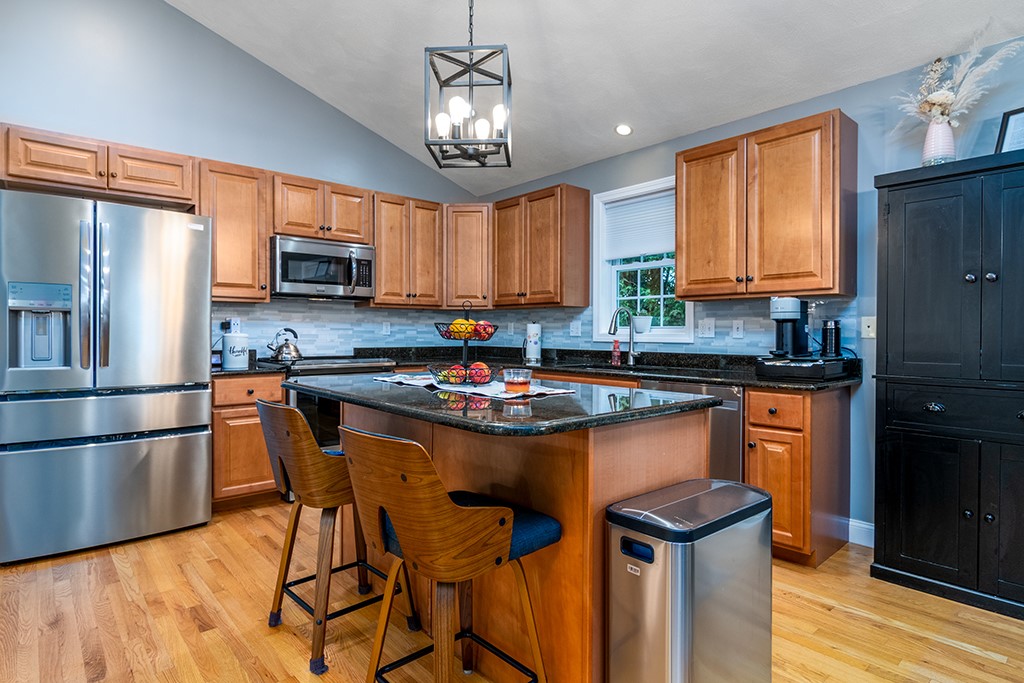 60 Fieldside Drive Woonsocket, RI 02895 - Photo 2 of 31