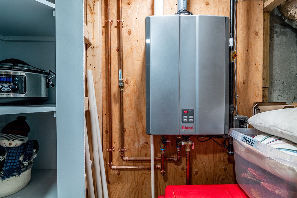 60 Fieldside Drive Woonsocket, RI 02895 - Photo 24 of 31