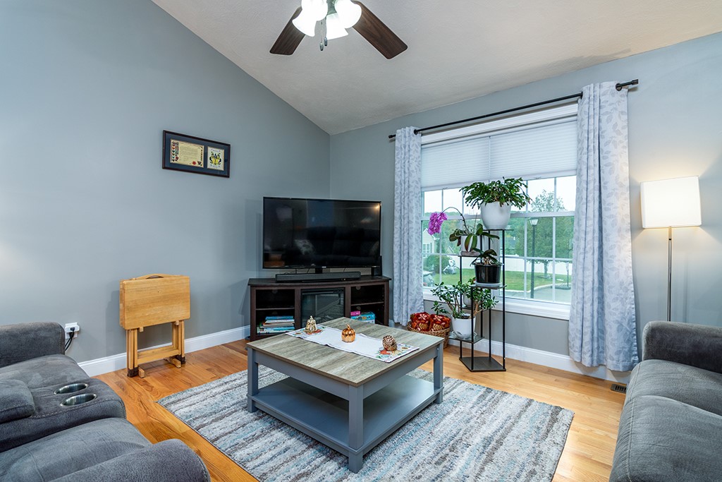 60 Fieldside Drive Woonsocket, RI 02895 - Photo 8 of 31