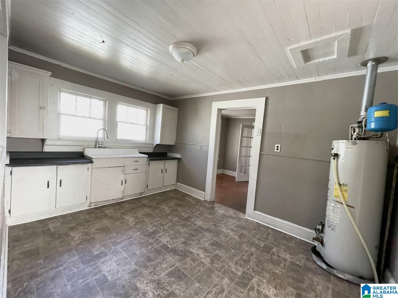 413 Grady Street Gadsden, AL 35904 - Photo 9 of 11
