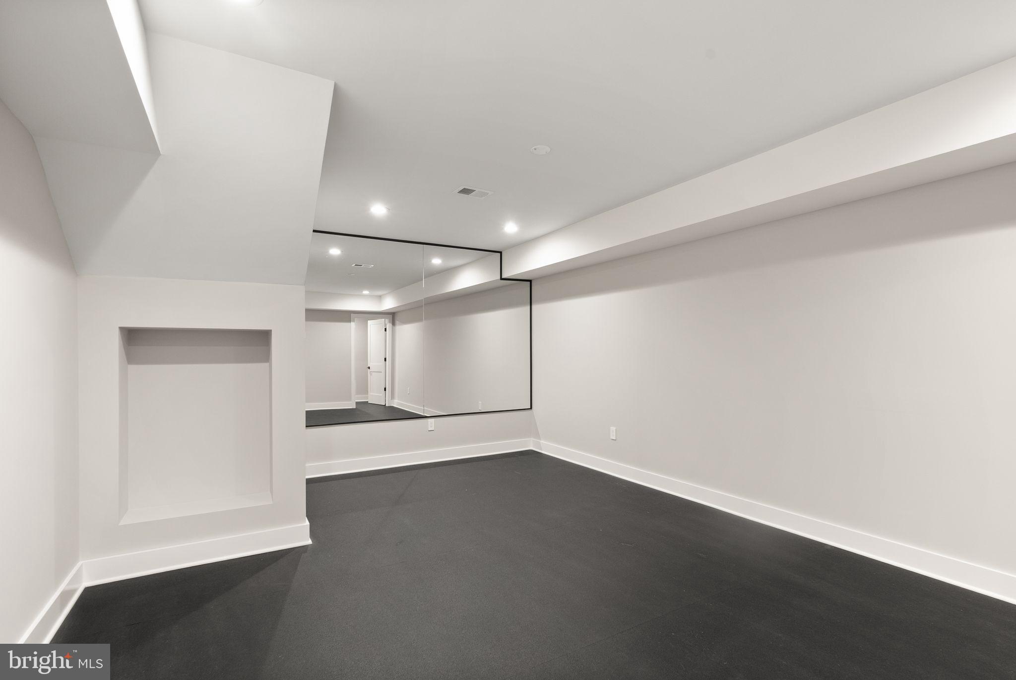 6329 Halsey Road McLean, VA 22101 - Photo 80 of 94 Versatile space with modern appeal.
