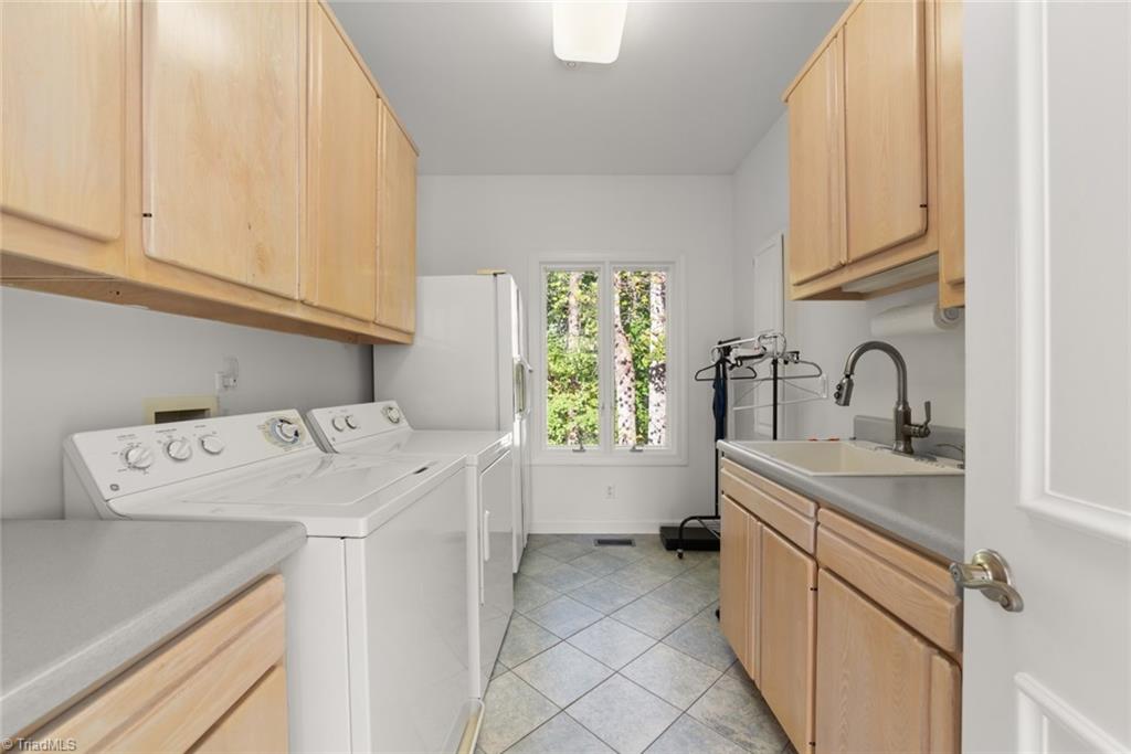 4457 Bent Tree Farm Road Winston-Salem, NC 27106 - Photo 16 of 39 Spacious laundry room