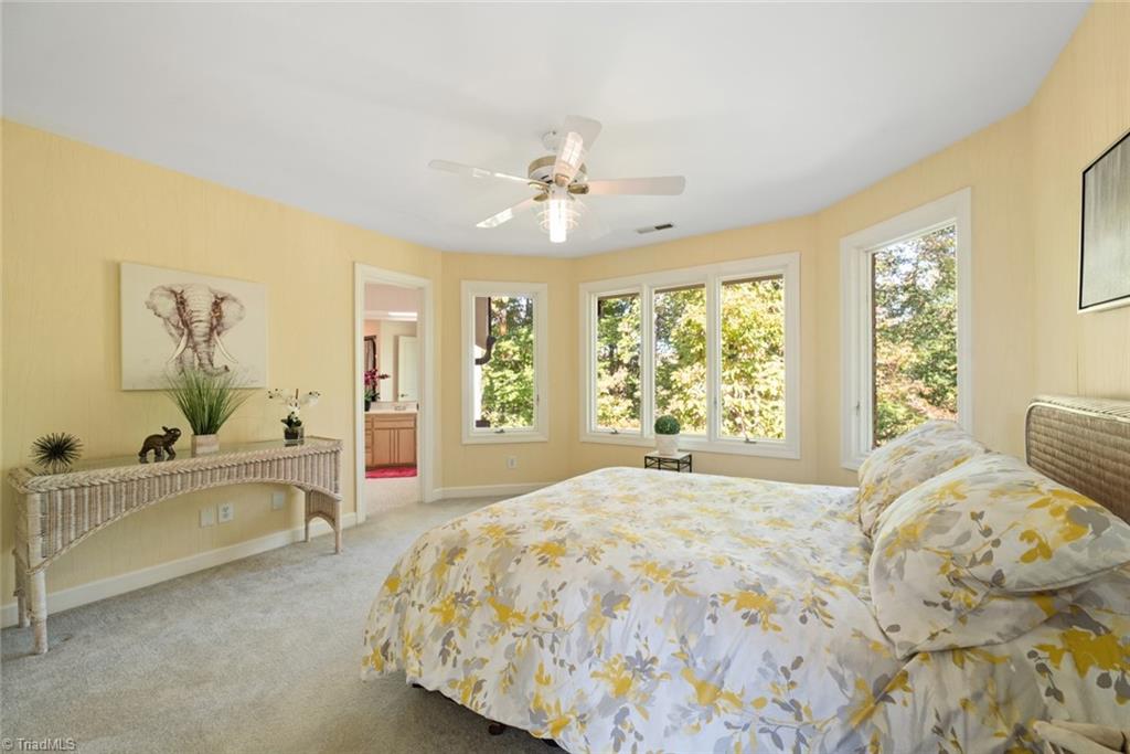 4457 Bent Tree Farm Road Winston-Salem, NC 27106 - Photo 23 of 39 Upstairs bedroom with shared bathroom