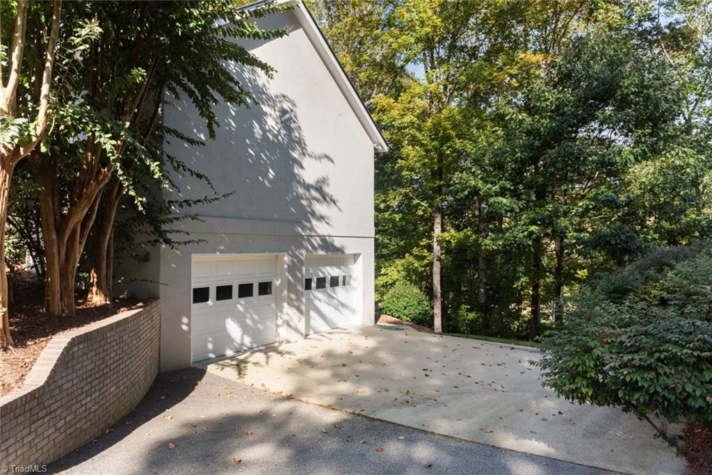 4457 Bent Tree Farm Road Winston-Salem, NC 27106 - Photo 33 of 39 4-car tandem garage and extra driveway space