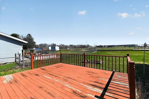 $439,900 | 6776 Dawn Drive, Windsor, WI 53598
