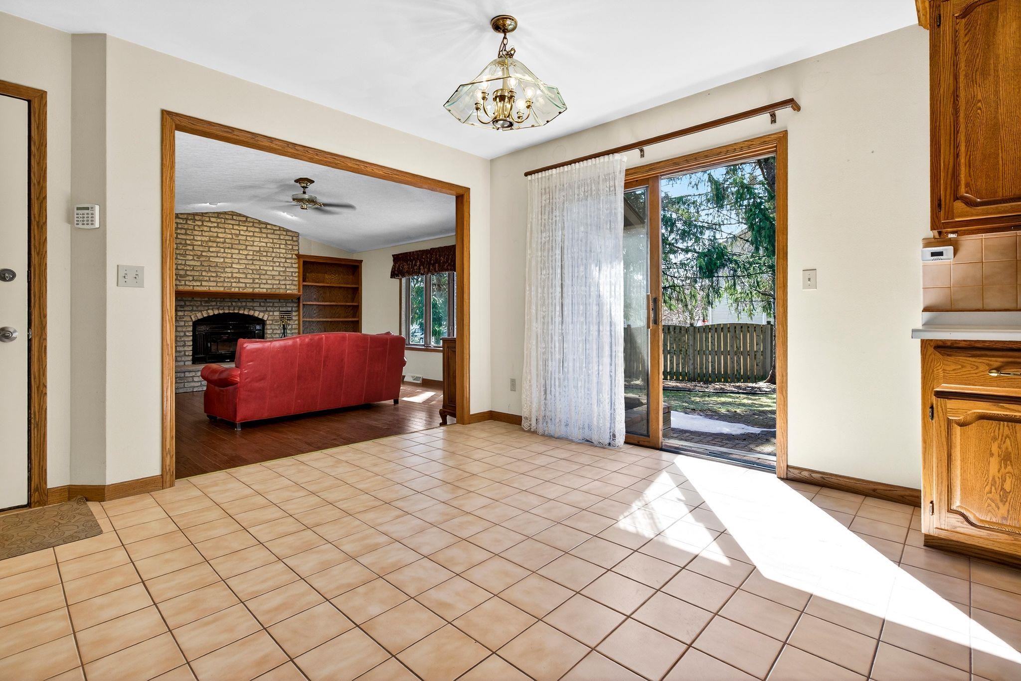 951 East Foxmoor Lane Appleton, WI 54911 - Photo 14 of 48