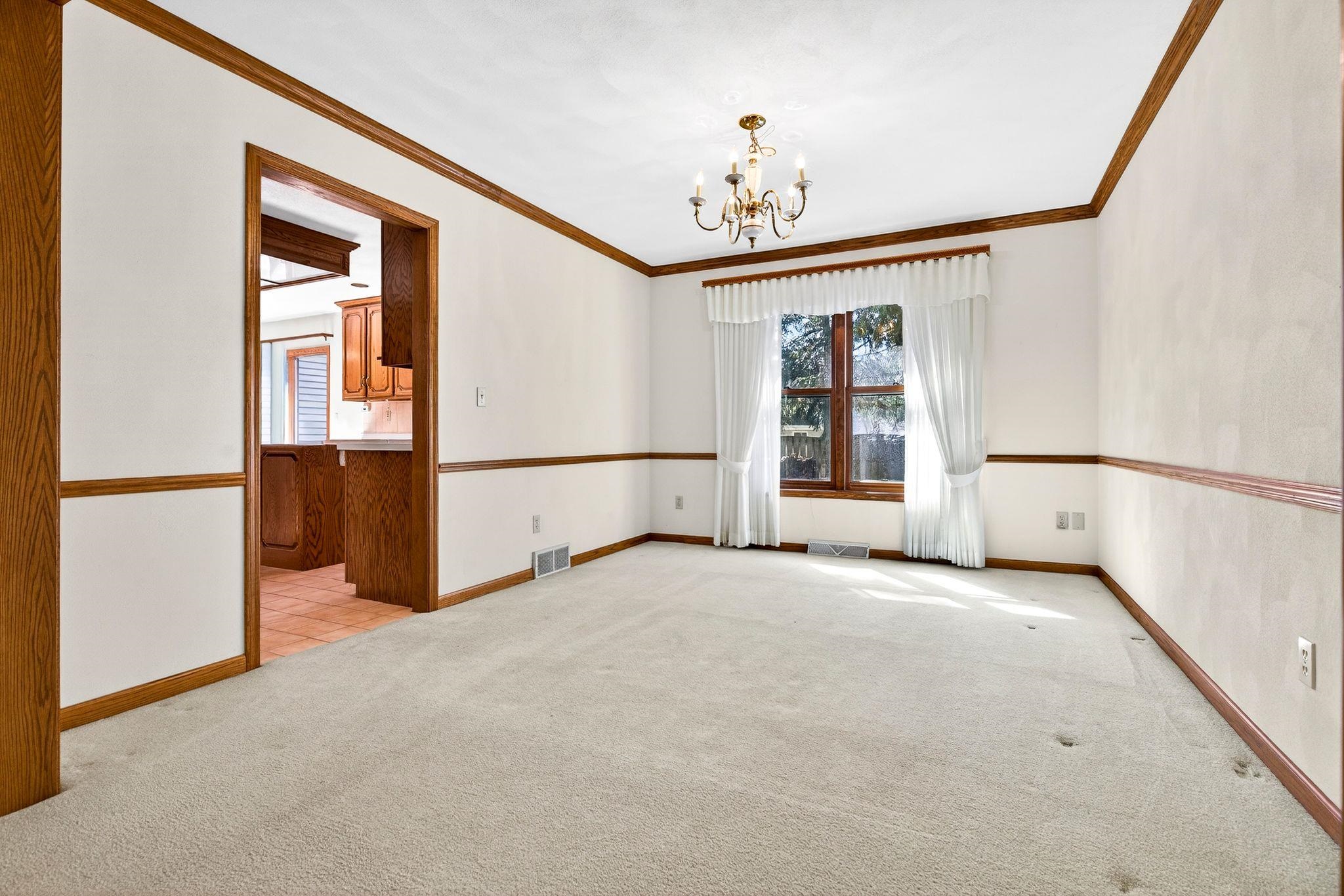 951 East Foxmoor Lane Appleton, WI 54911 - Photo 17 of 48