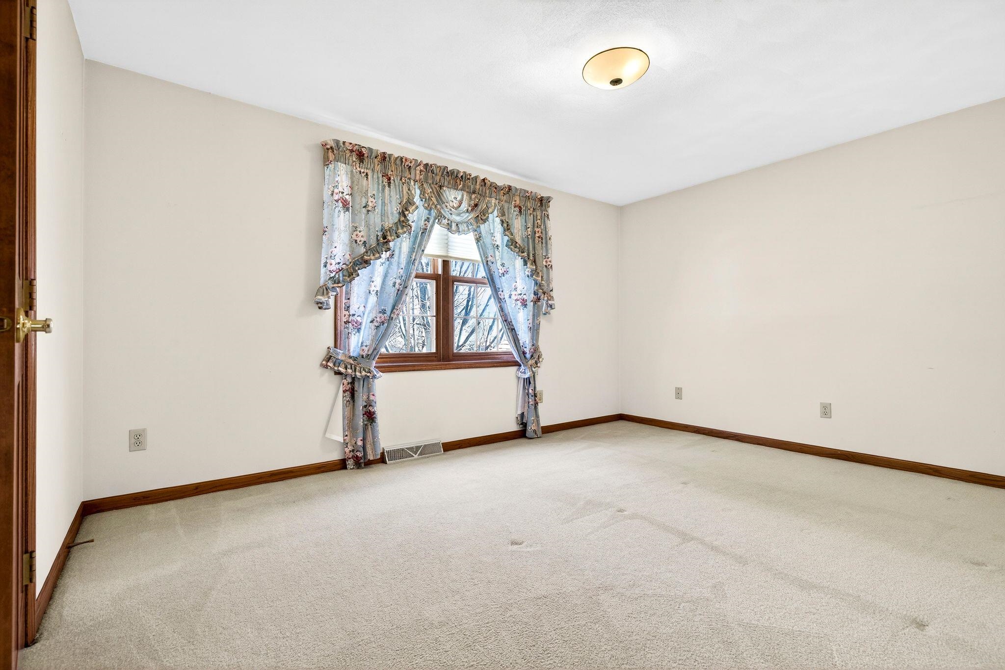 951 East Foxmoor Lane Appleton, WI 54911 - Photo 31 of 48