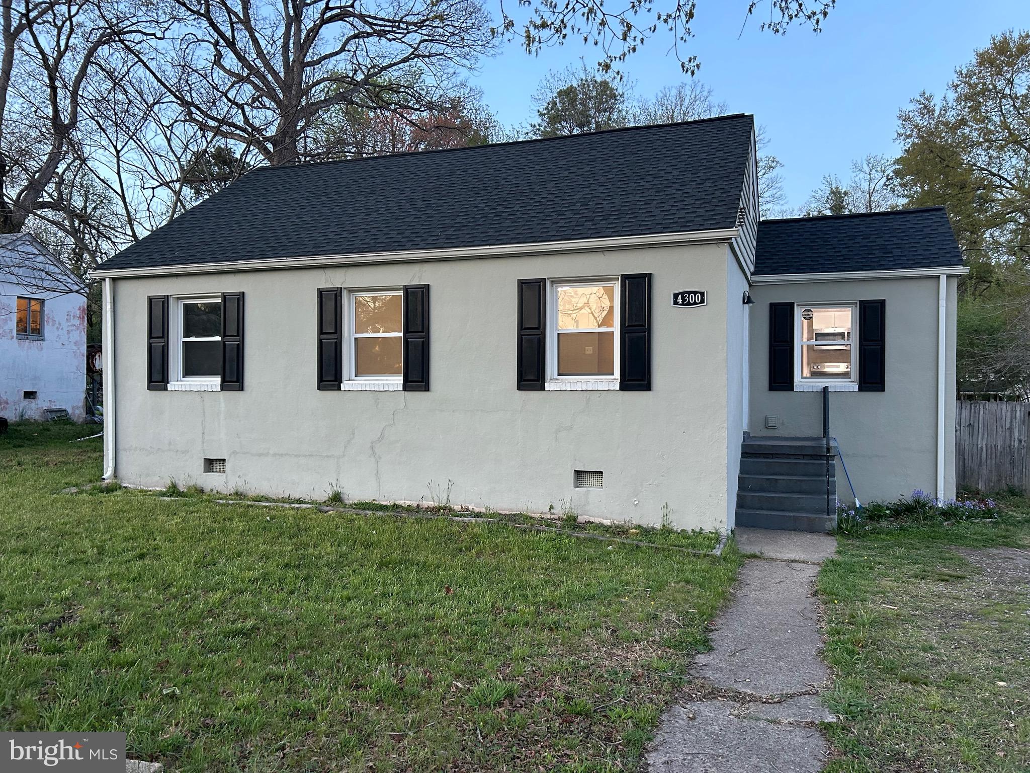 4300 Warwick Road Richmond, VA 23234 - Photo 1 of 34