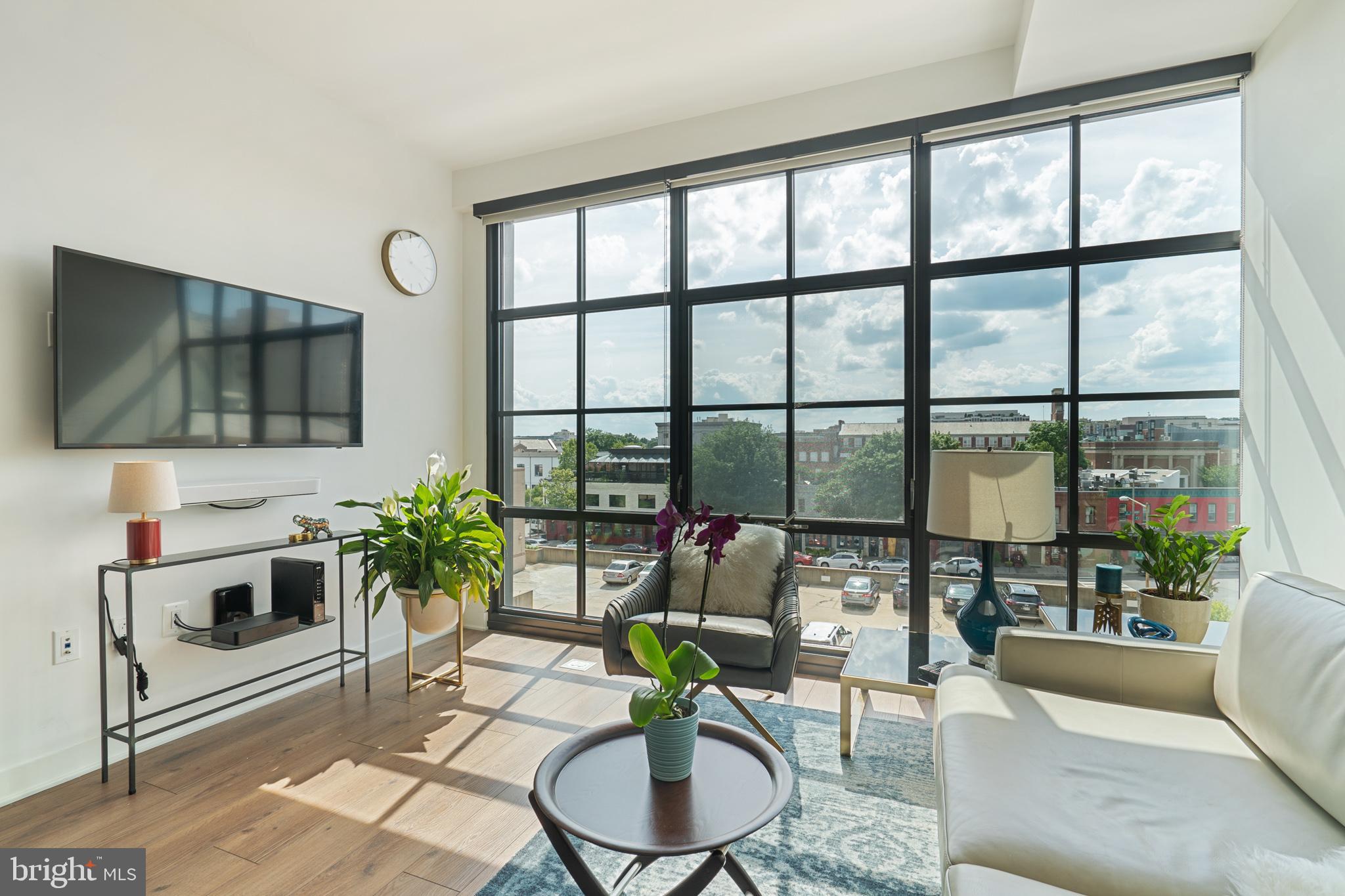2030 8th Street Northwest, Unit 410 Washington, DC 20001 - Photo 5 of 30