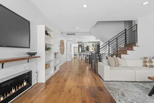 $3,550,000 | 215 2nd Street, Unit 101, Encinitas, CA 92024