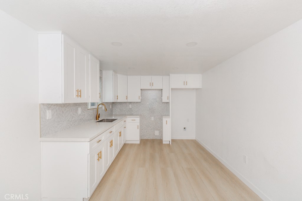 1935 Spring Garden Street Riverside, CA 92507 - Photo 12 of 38 Kitchen