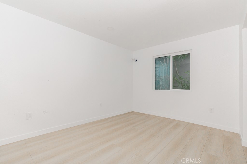 1935 Spring Garden Street Riverside, CA 92507 - Photo 21 of 38 Bedroom 1