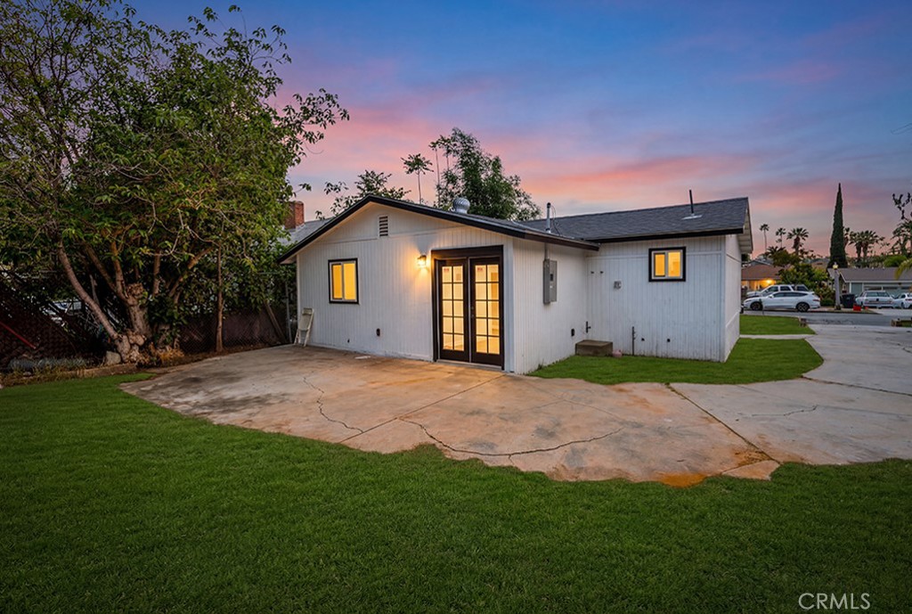 1935 Spring Garden Street Riverside, CA 92507 - Photo 7 of 38 Photo has been digitally enhanced to show what the front yard would look like with grass. It is currently dirt.