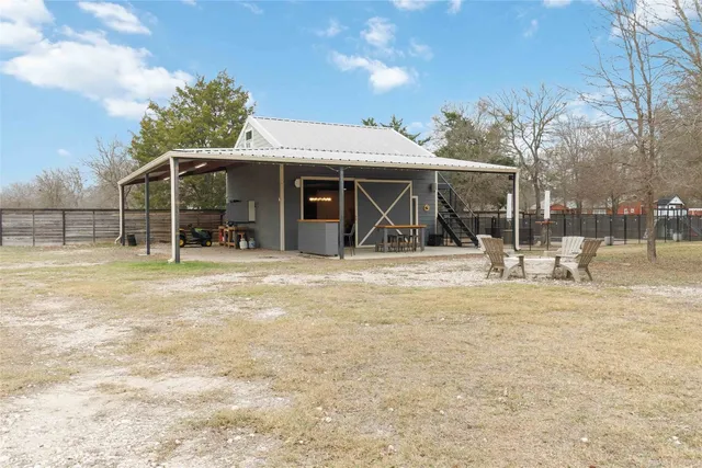 $699,000 | 152 Keawakapu Drive, Bastrop, TX 78602