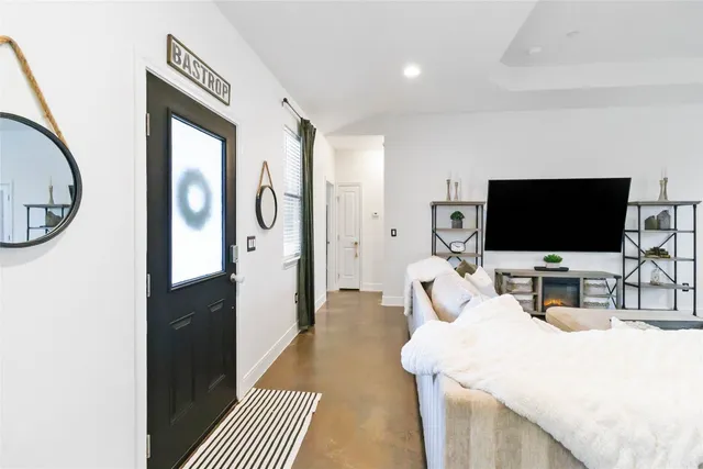 $699,000 | 152 Keawakapu Drive, Bastrop, TX 78602