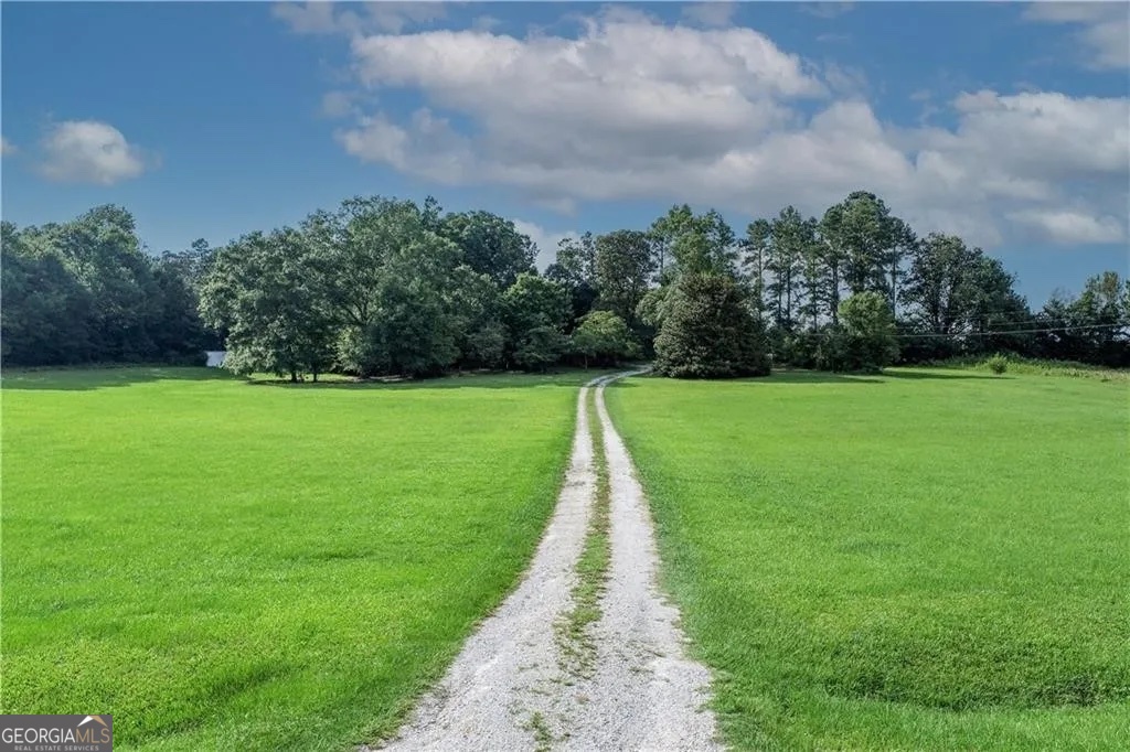 1160 Plantation Road Elberton, GA 30635 - Photo 2 of 11