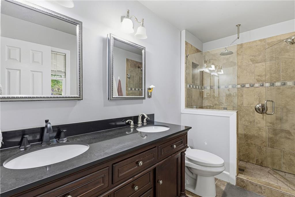 1682 Bennett Road Grayson, GA 30017 - Photo 13 of 20