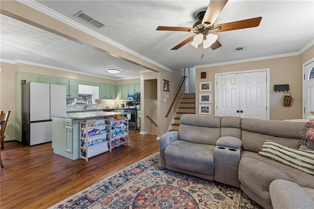 1682 Bennett Road Grayson, GA 30017 - Photo 6 of 27