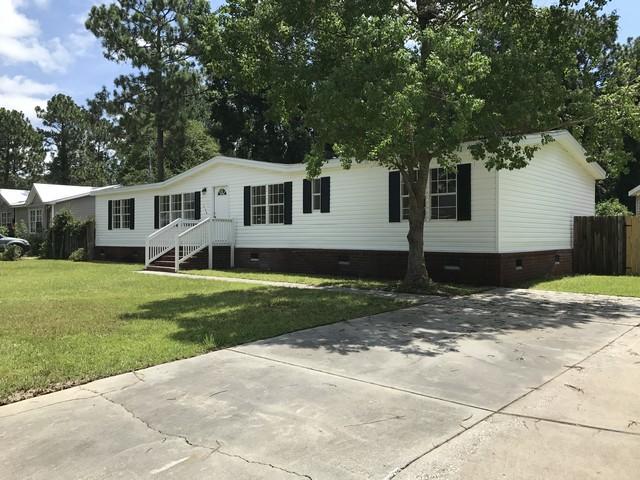 136 Grapevine Road Summerville, SC 29483 - Photo 1 of 11 IMG_1496