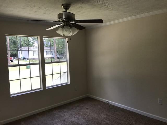136 Grapevine Road Summerville, SC 29483 - Photo 8 of 11 IMG_1507