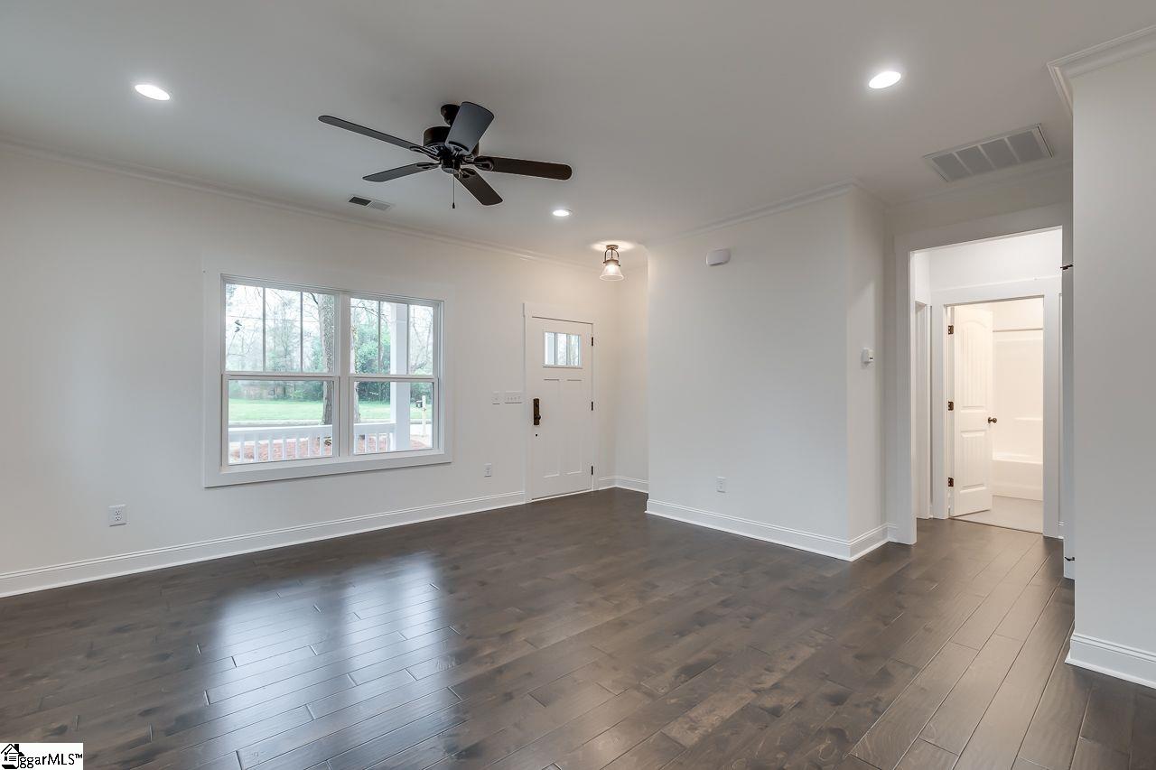 12 Hall Street Greenville, SC 29607 - Photo 3 of 23 Gallery Image 3