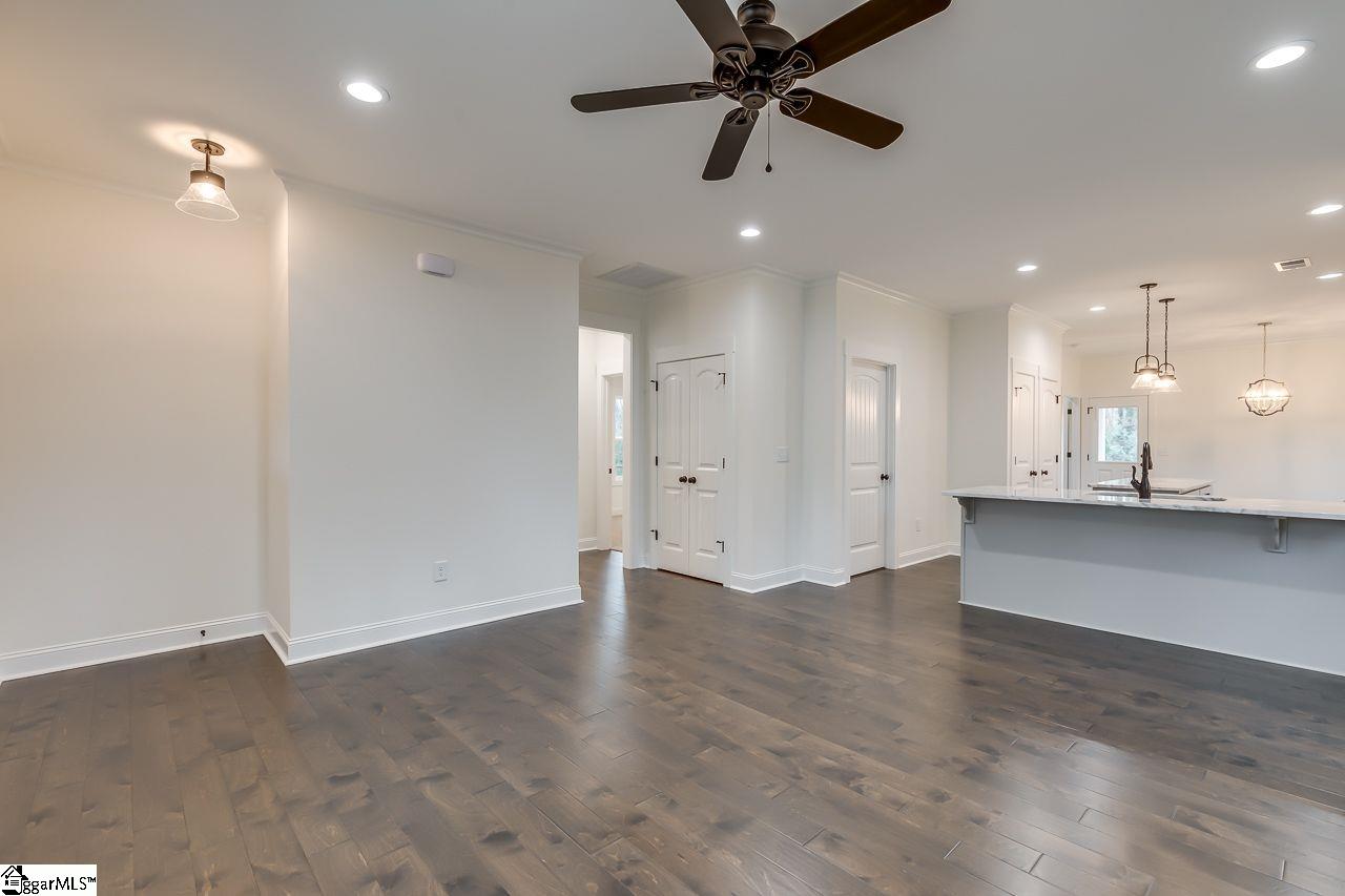 12 Hall Street Greenville, SC 29607 - Photo 4 of 23 Gallery Image 4