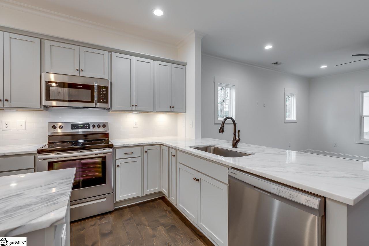12 Hall Street Greenville, SC 29607 - Photo 6 of 23 Gallery Image 6