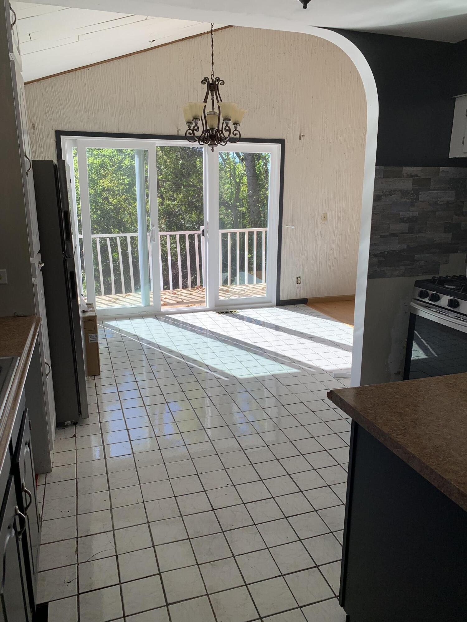 48 East Division Road Valparaiso, IN 46383 - Photo 6 of 13 a view of an entryway