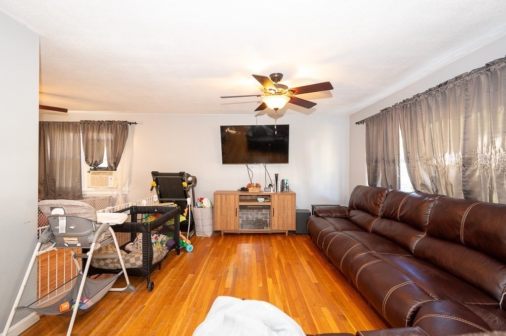 142 Euclid Street Gardner, MA 01440 - Photo 7 of 24