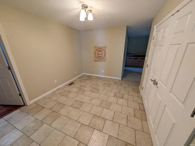 $499,900 | 9837 South State Road, Monroe City, IN 47557