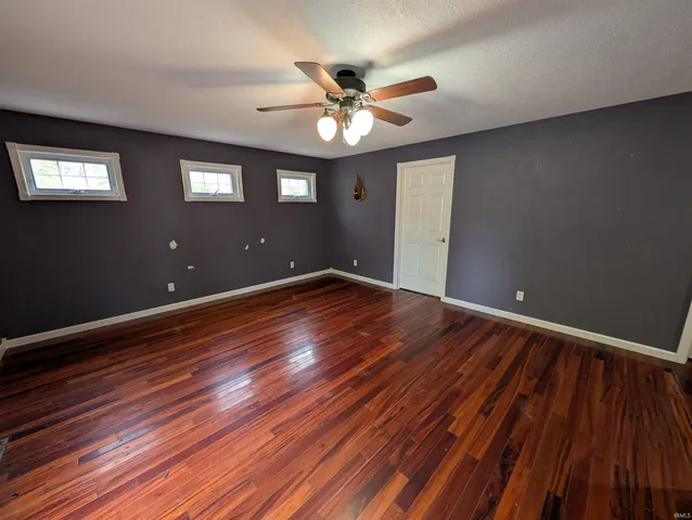 $499,900 | 9837 South State Road, Monroe City, IN 47557