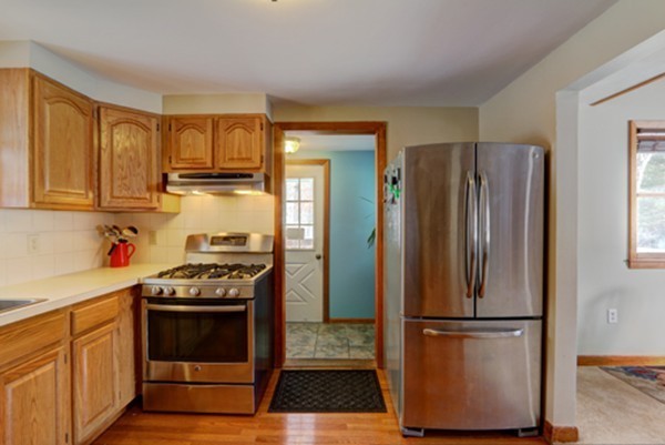 99 Maple Street Bellingham, MA 02019 - Photo 3 of 30 Gallery Image 3