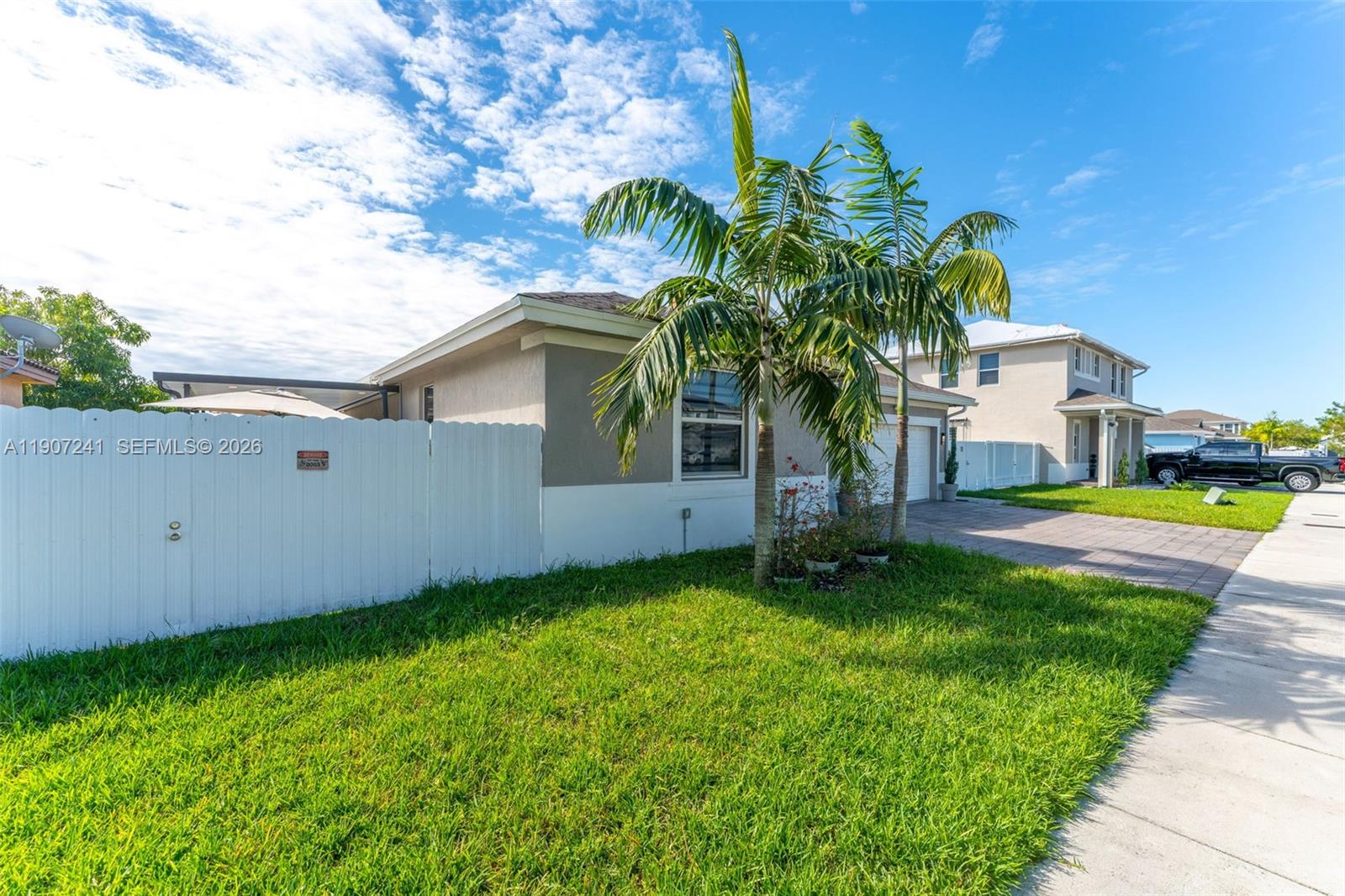 13240 Southwest 274th Street Homestead, FL 33032 - Photo 5 of 54